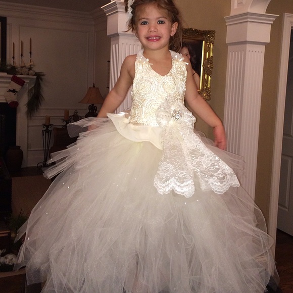 Flower girl dress $50 - Picture 4 of 4